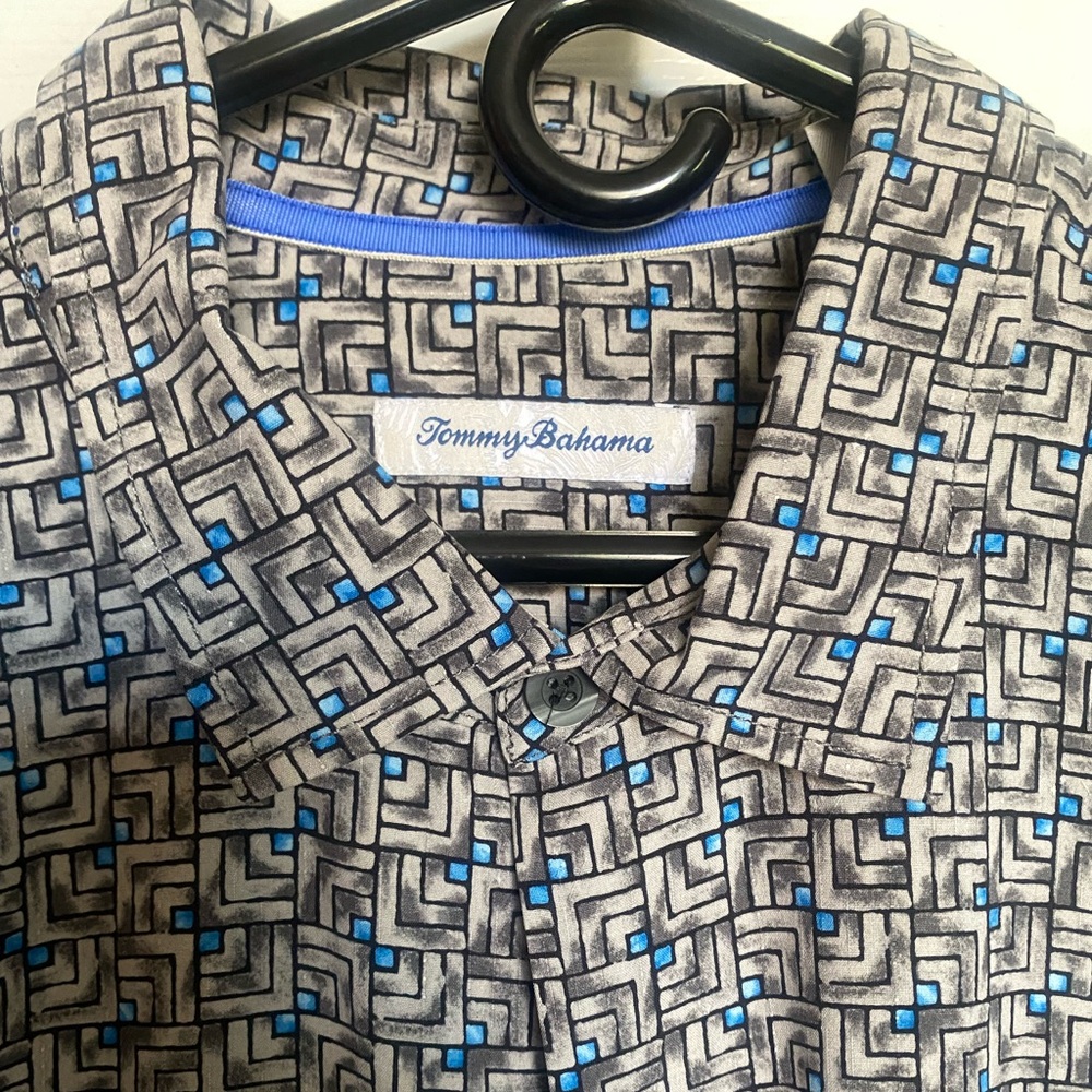 Tommy Bahama Button Down - image 2